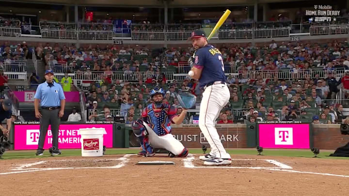 Cal Raleigh's dad was his Home Run Derby pitcher Monday night